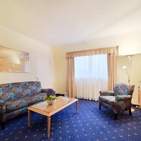 The Q Quadro Hotel 4*